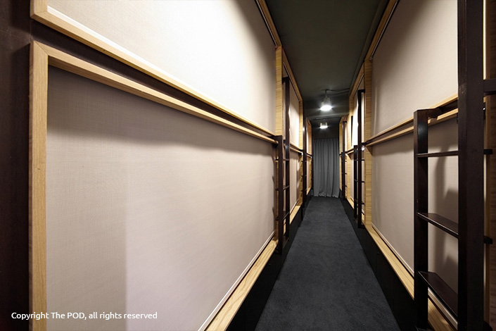 Single POD Side Entry with blinds Single POD Side Entry with blinds