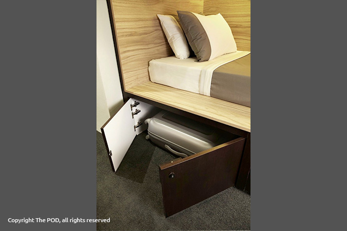 Single POD Side Entry with locker Single POD Side Entry with locker